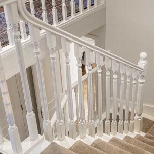 Simple and elegant white staircase design